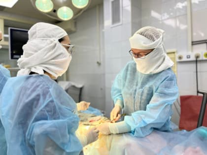 Гинекологи прооперировали девочку из Югорска, удалив ей 10-сантиметровую опухоль