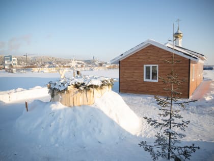 Митрополит Ханты-Мансийский и Сургутский Павел в канун Рождества Христова встретился с многодетными семьями Ханты-Мансийска