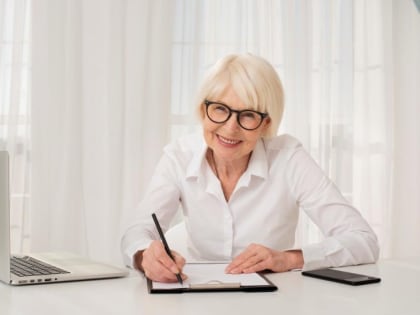 Более 9,9 тысяч педагогов Югры вышли на пенсию досрочно в 2023 году