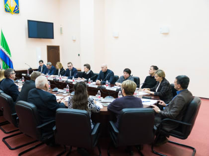 Наталья Комарова провела рабочую встречу с главой и депутатами Ханты-Мансийского района