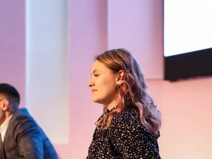 Молодой политик Югры Светлана Старкова принимает участие в образовательном проекте