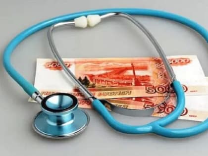 Медицинские работники начали получать специальную социальную выплату