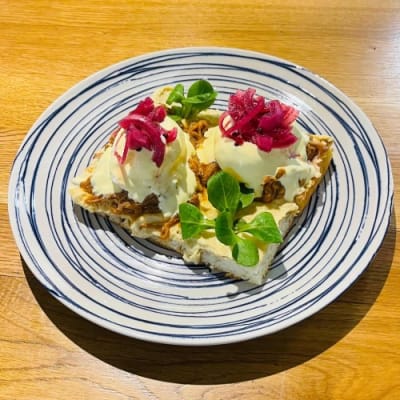 Pulled Pork Benedict Eggs
