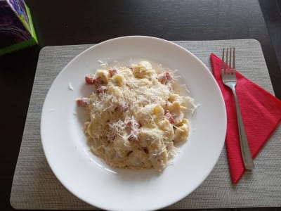 Tortellini panna prosciutto