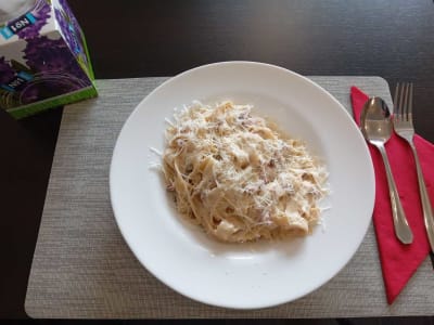 Tagliatelle panna prosciutto