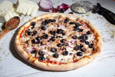 Pizza tonno e cipolla
