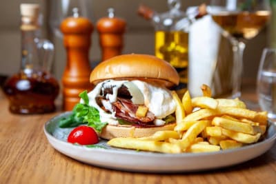 Meniu Sloppy Cheeseburger