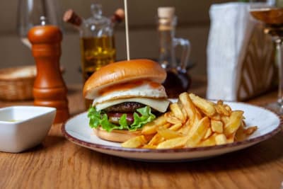 Meniu Zucca Cheeseburger
