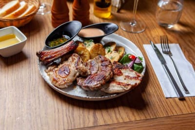 Platou Mix grill -  Preparat recomandat pentru două persoane