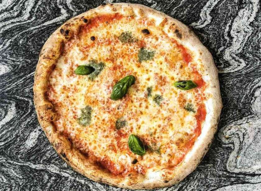 Pizza Quattro Formagi