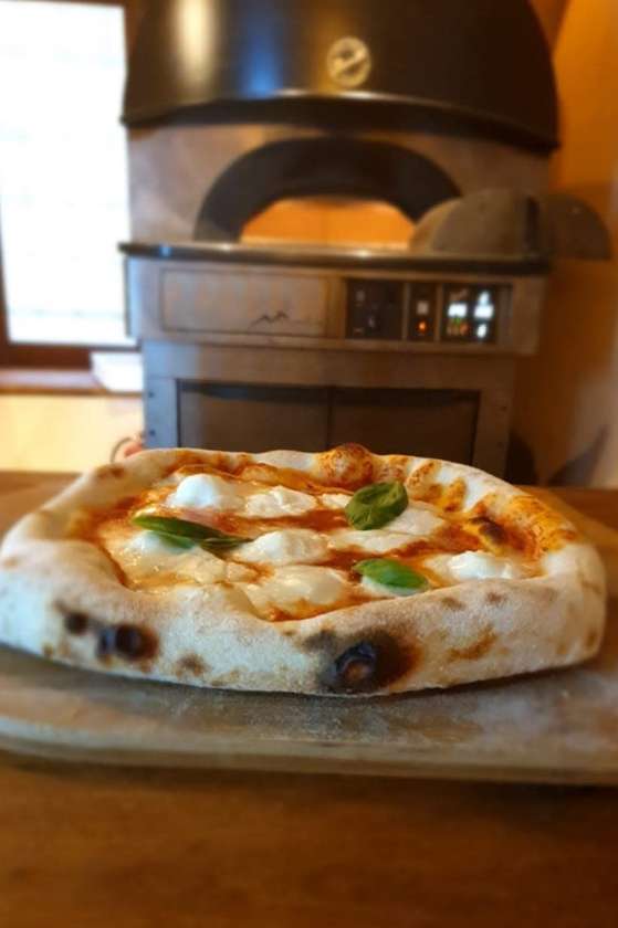 Pizza Margherita di Bufala