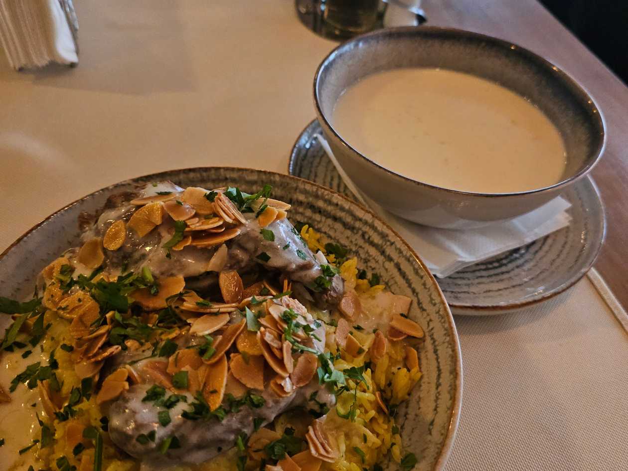 Mansaf cu carne berbecut