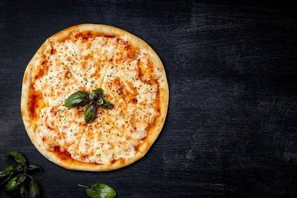 Pizza Margherita cu Trufe