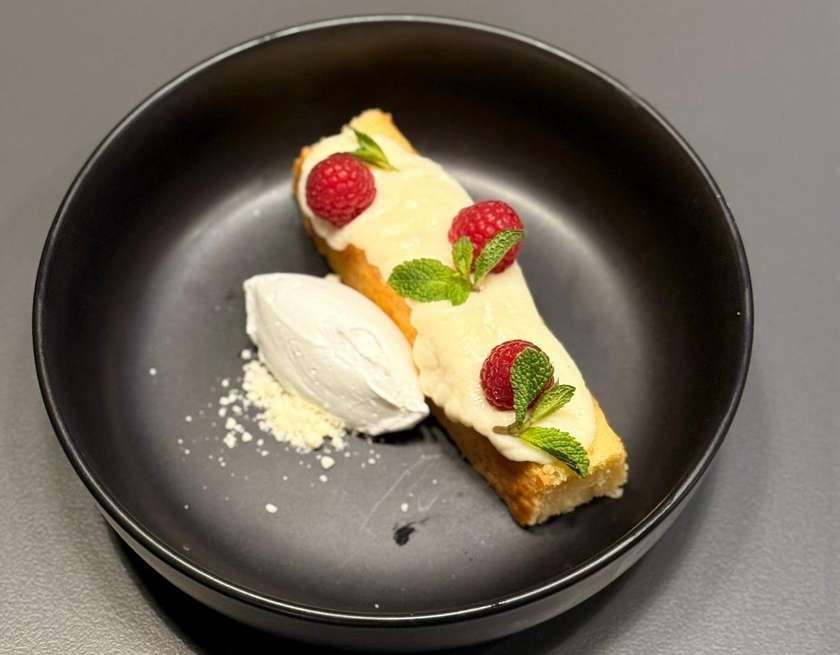 Lemon Drizzle Cake