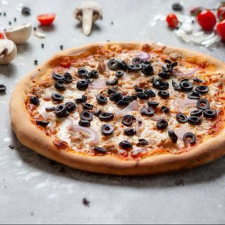 Pizza Tonno E Cipolla