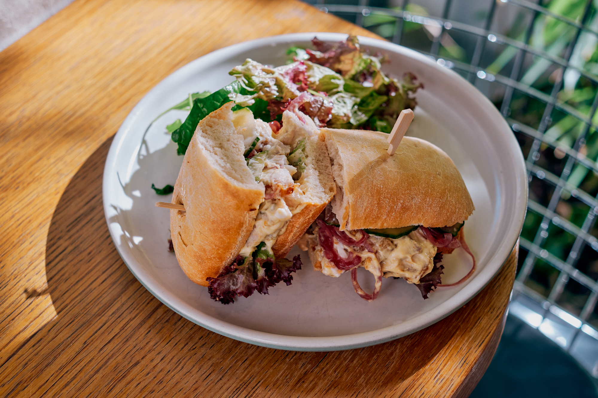 Sandwich cu porchetta