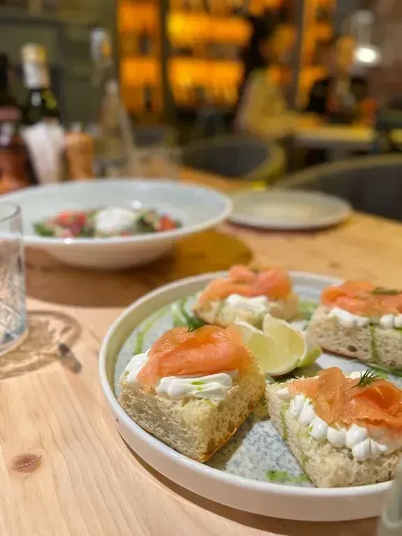 Tartine cu somon afumat