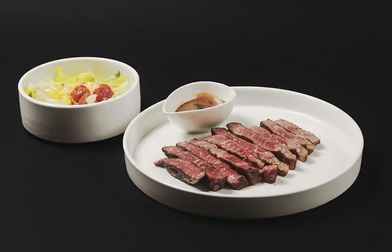 Antricot de vită cu sos de piper