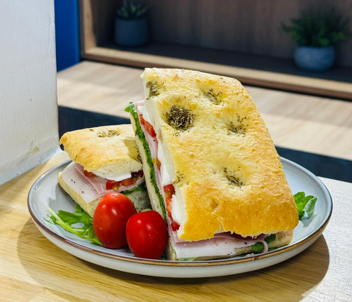 Foccacia cu prosciutto-cotto
