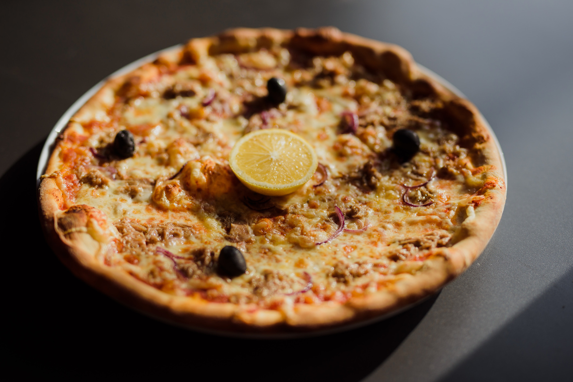Pizza Cipolla e Tonno