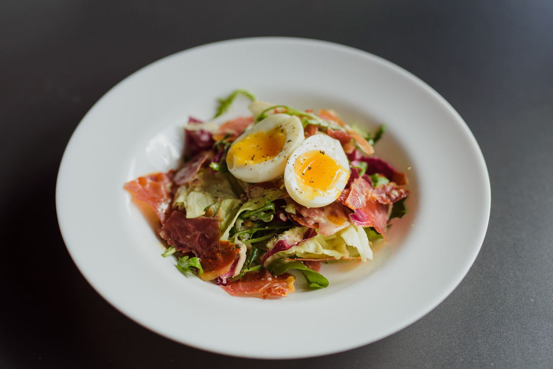 Salată prosciutto crudo