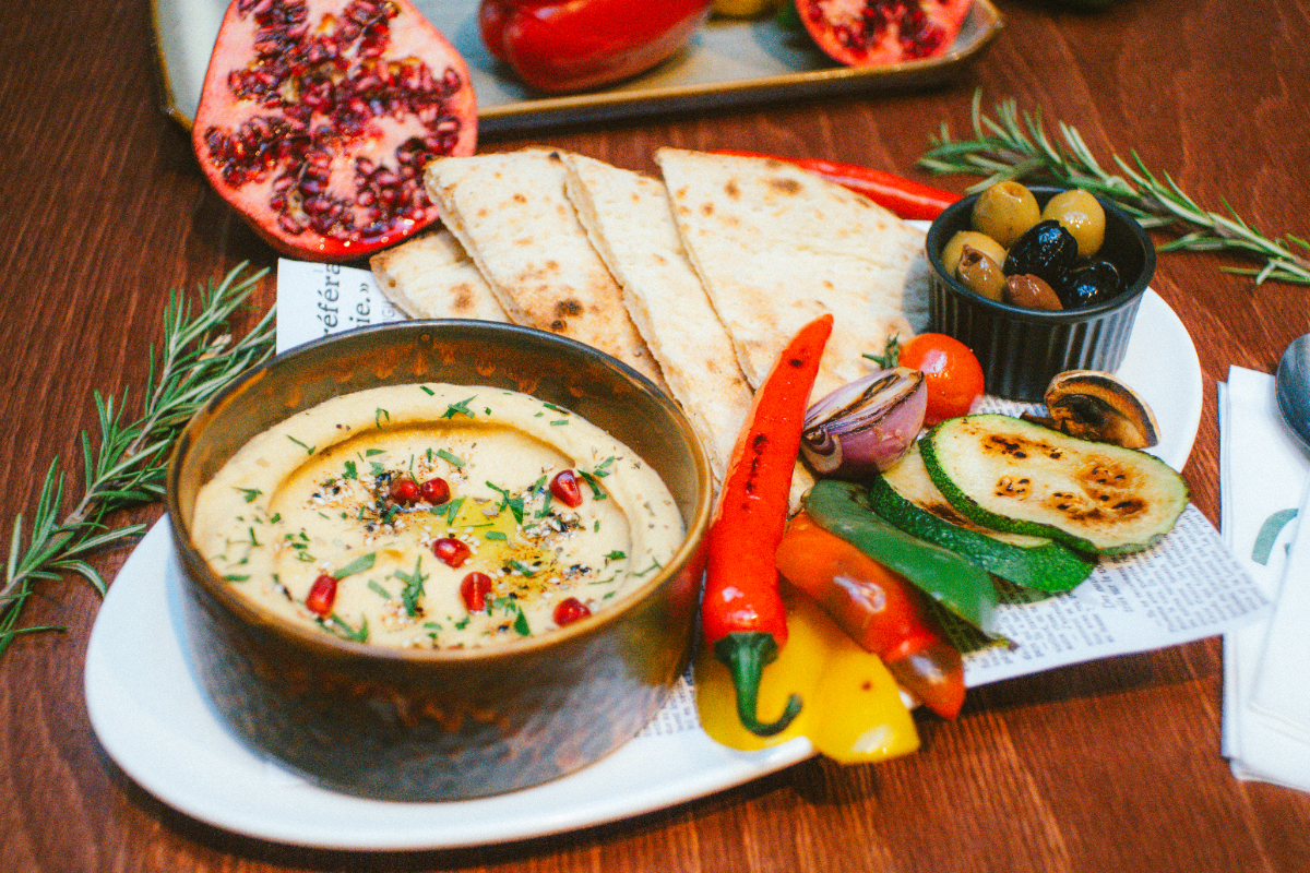 Platou cu Hummus de Casa