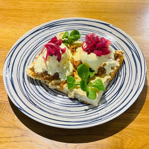 Pulled Pork Benedict Eggs