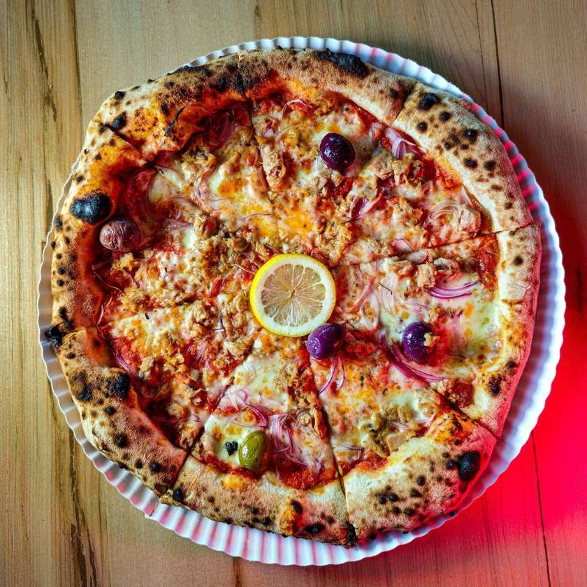 Pizza Tonno e Cipola