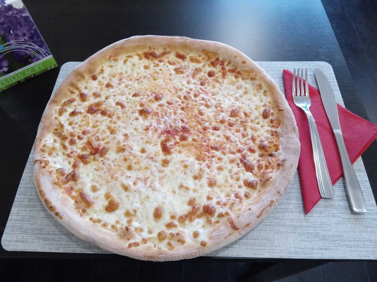 Pizza margherita