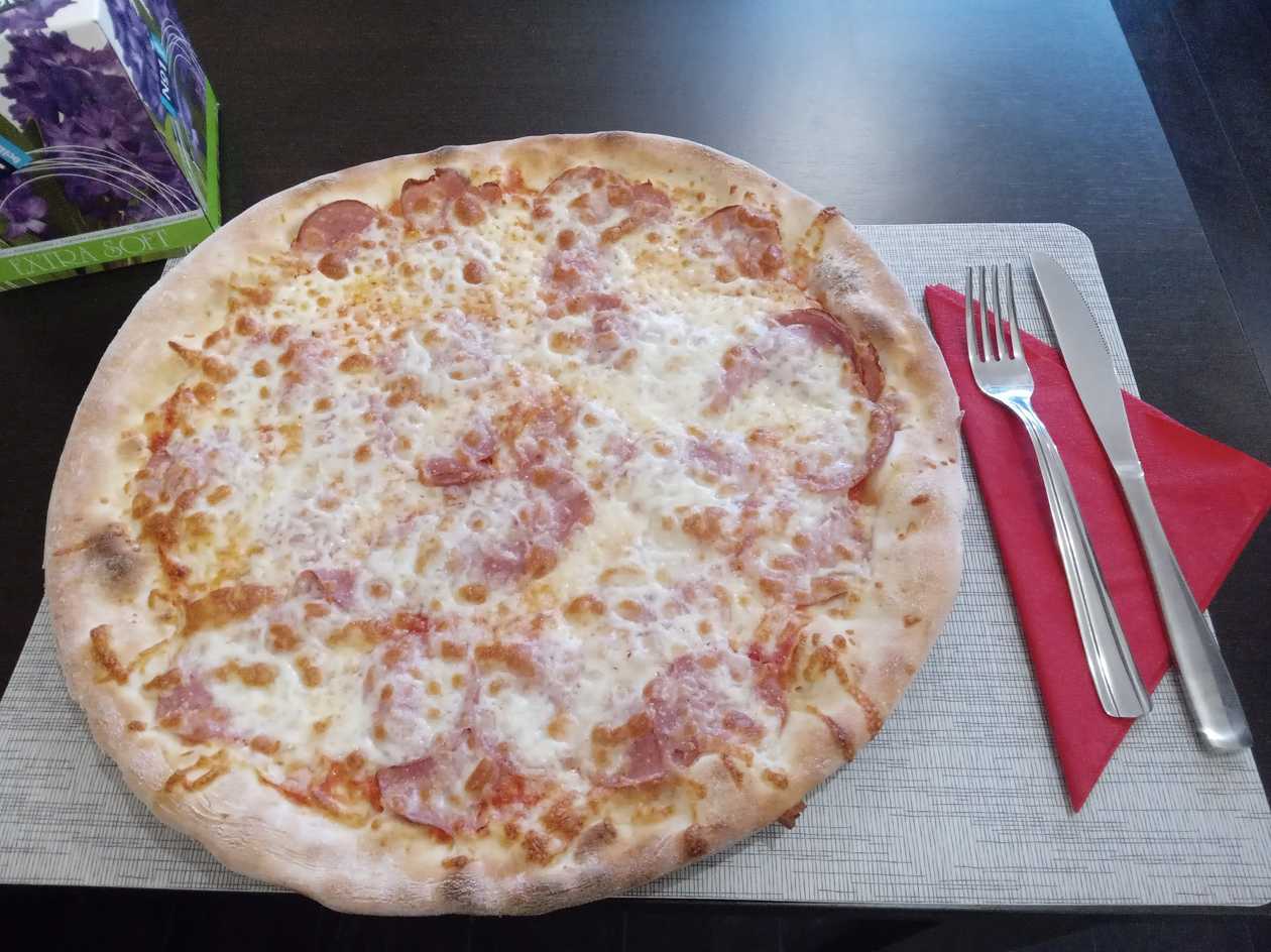Pizza salami