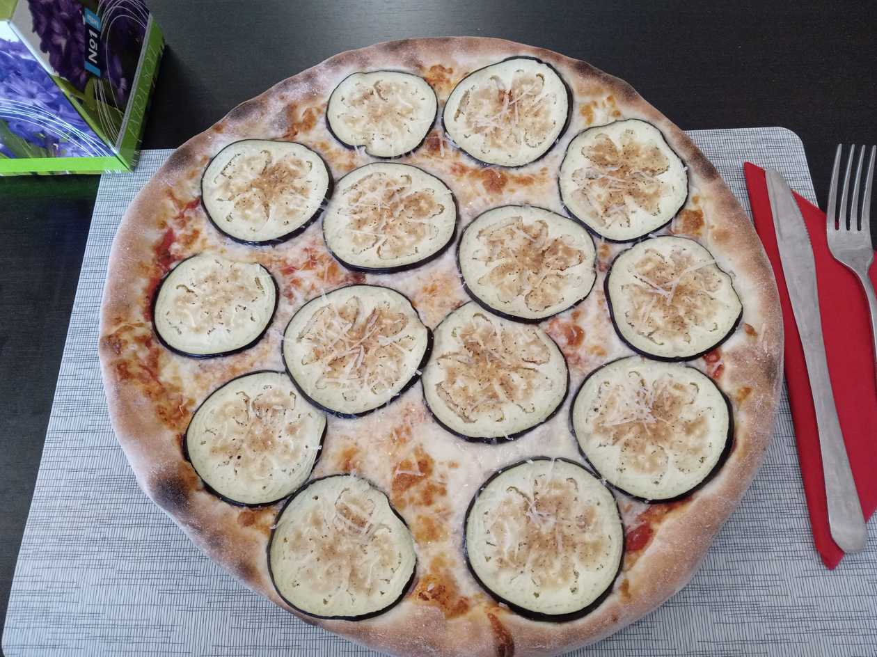 Pizza parmigiana