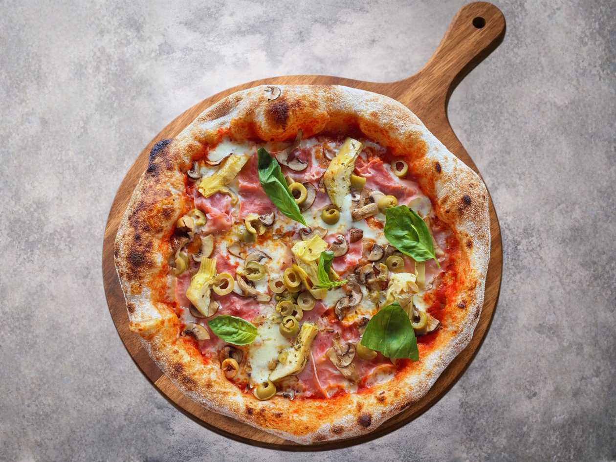 Pizza capricciosa