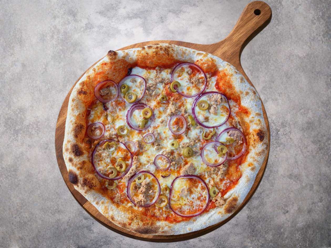 Pizza tonno e cipolla