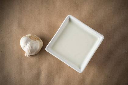 Sos de smantana cu usturoi