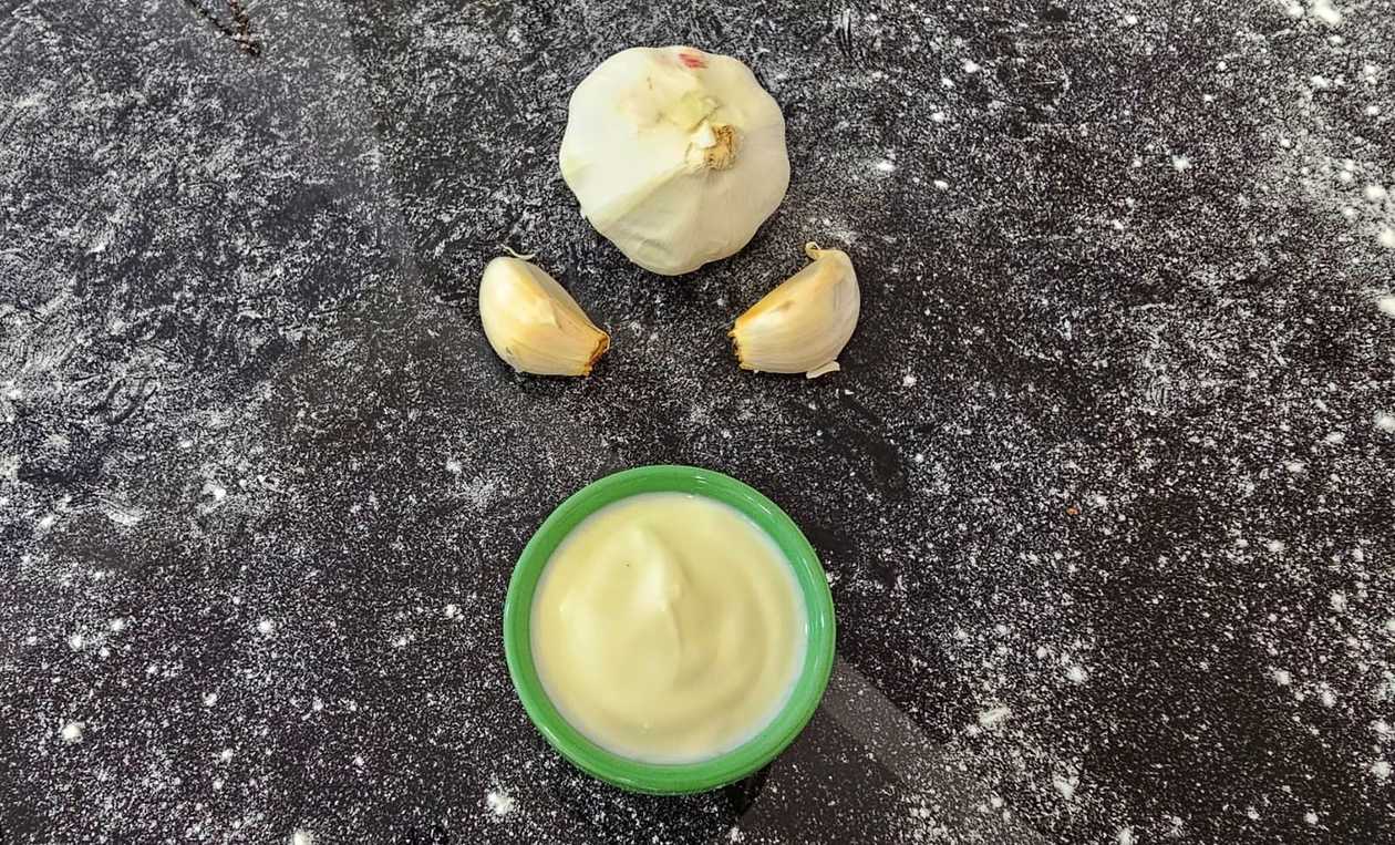 Sos de Smantana cu Usturoi