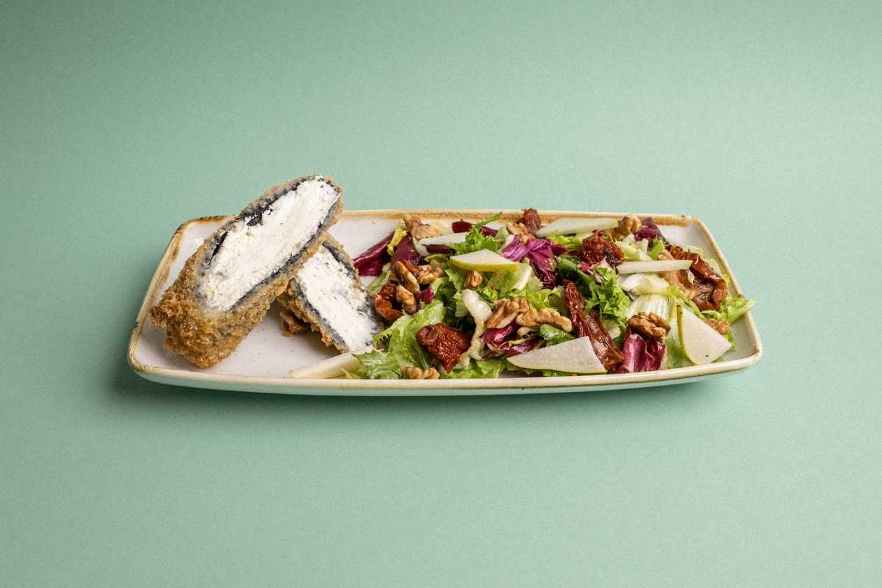 Salata cu Branza de Capra Crocanta