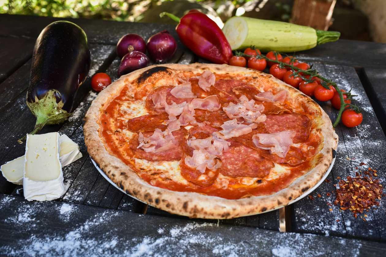 Pizza Con Carne