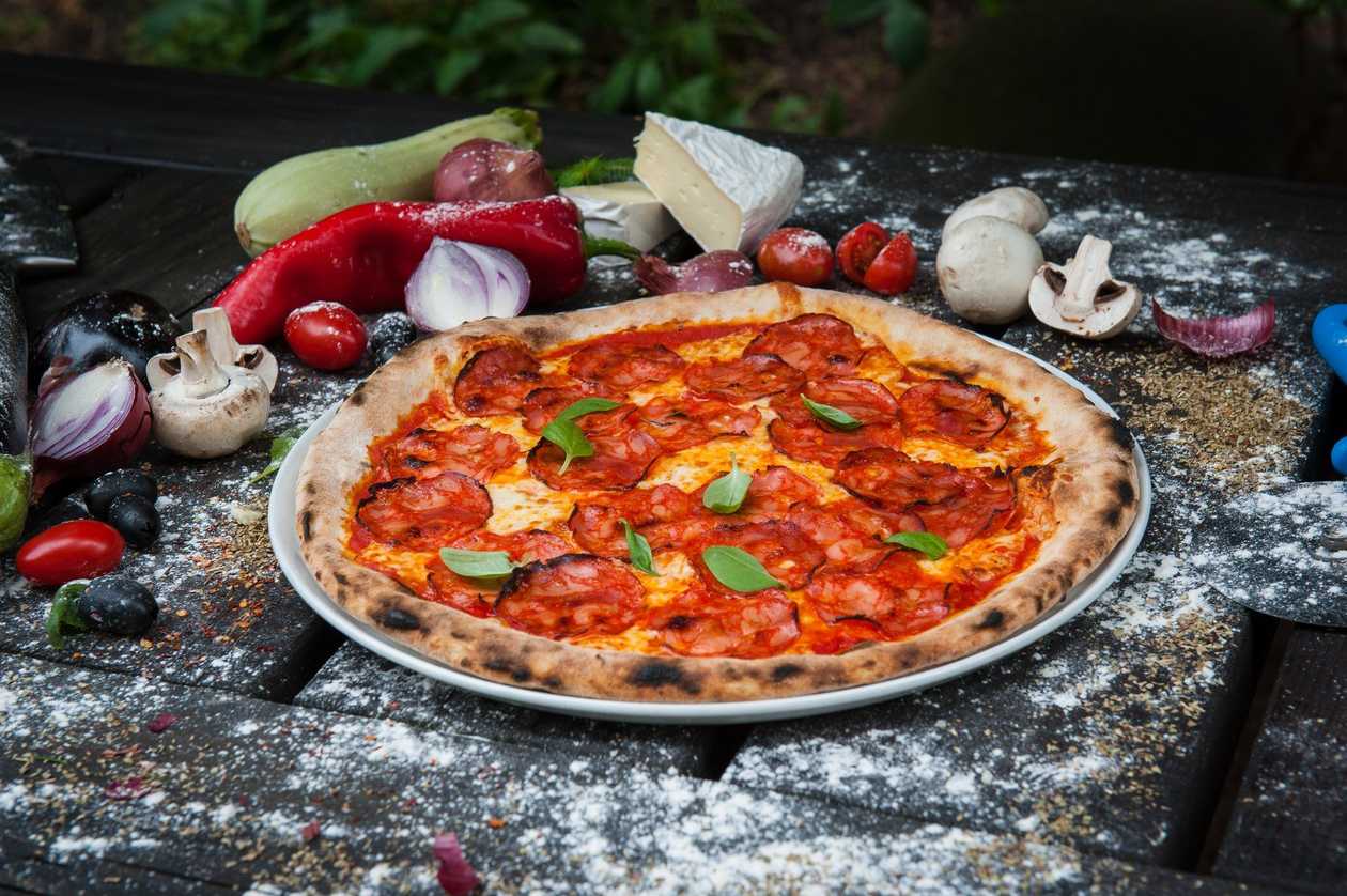 Pizza Salami Chorizo