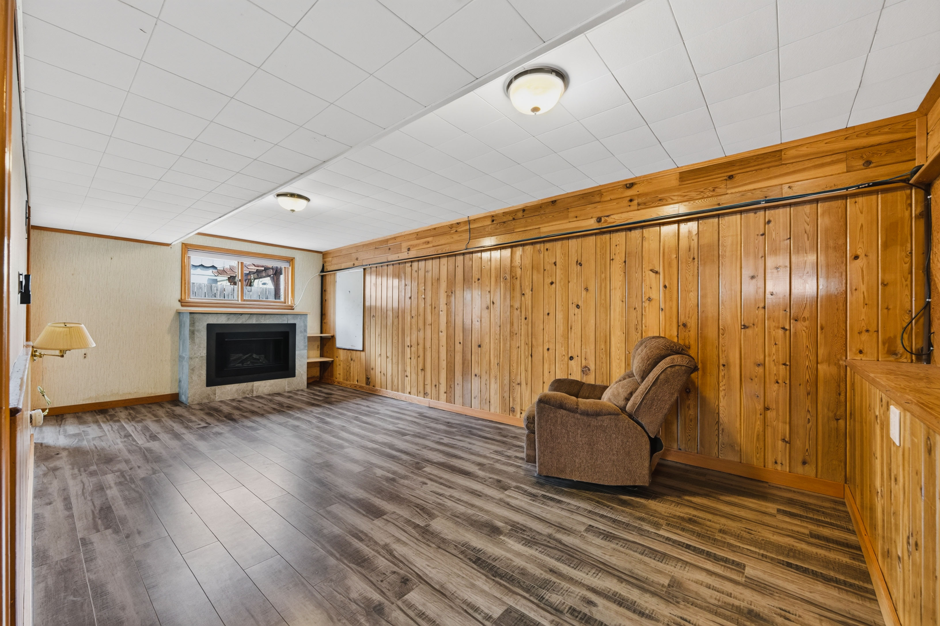 In-law suite living area at 815 Tenth Street in Nelson BC