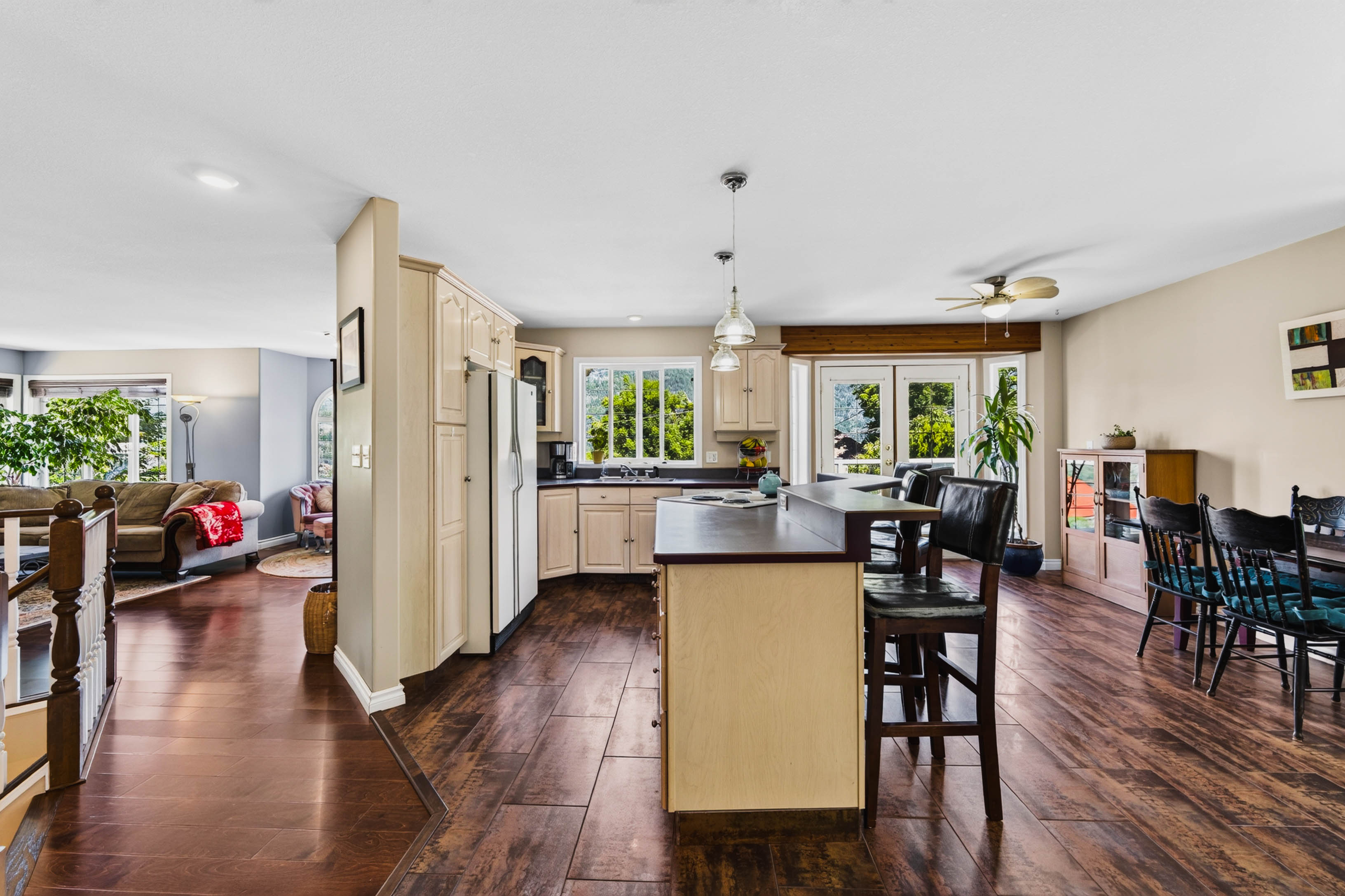 Open kitchen and dining area