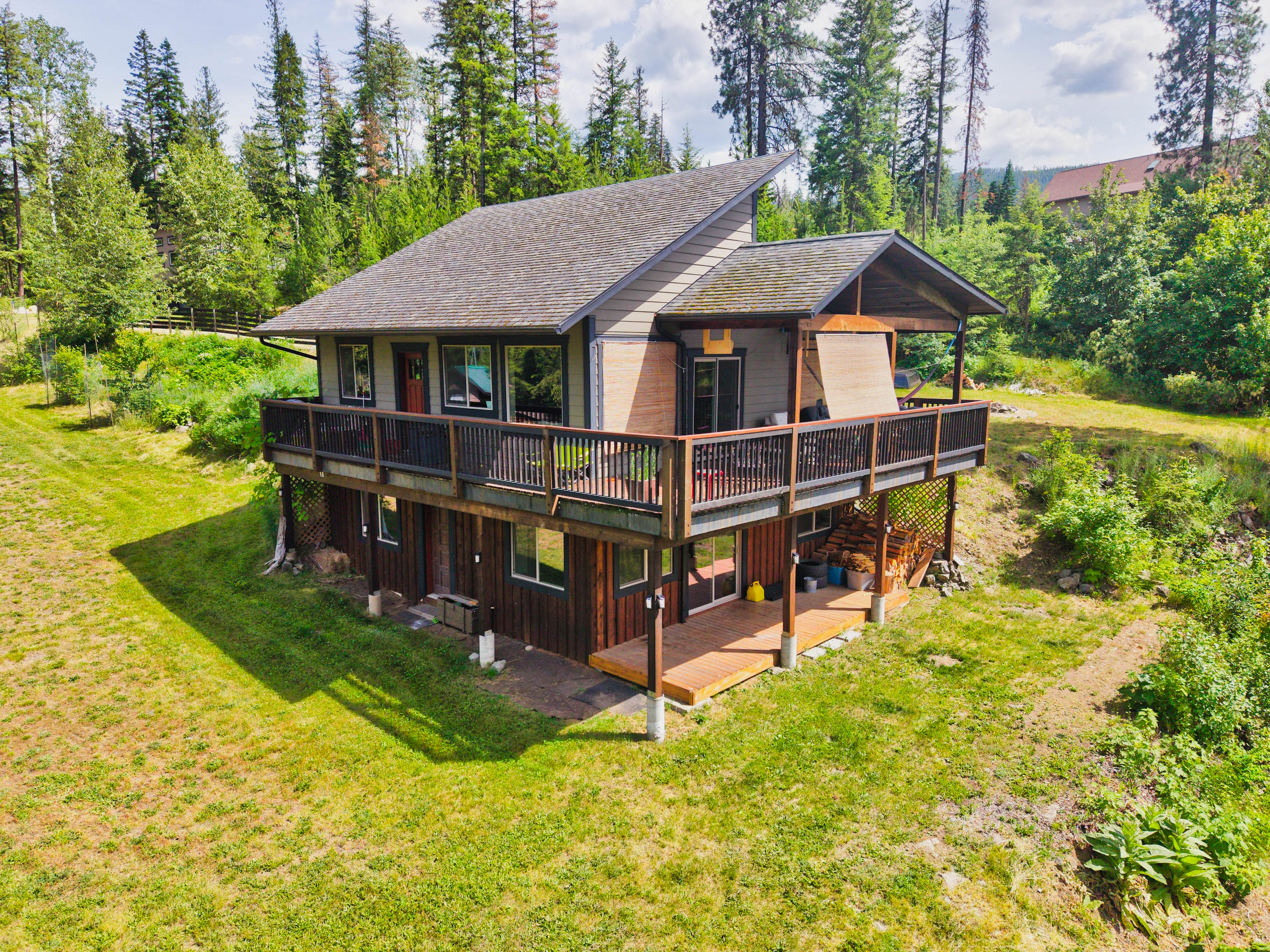 Main residence at Mountain Sunset Estate
