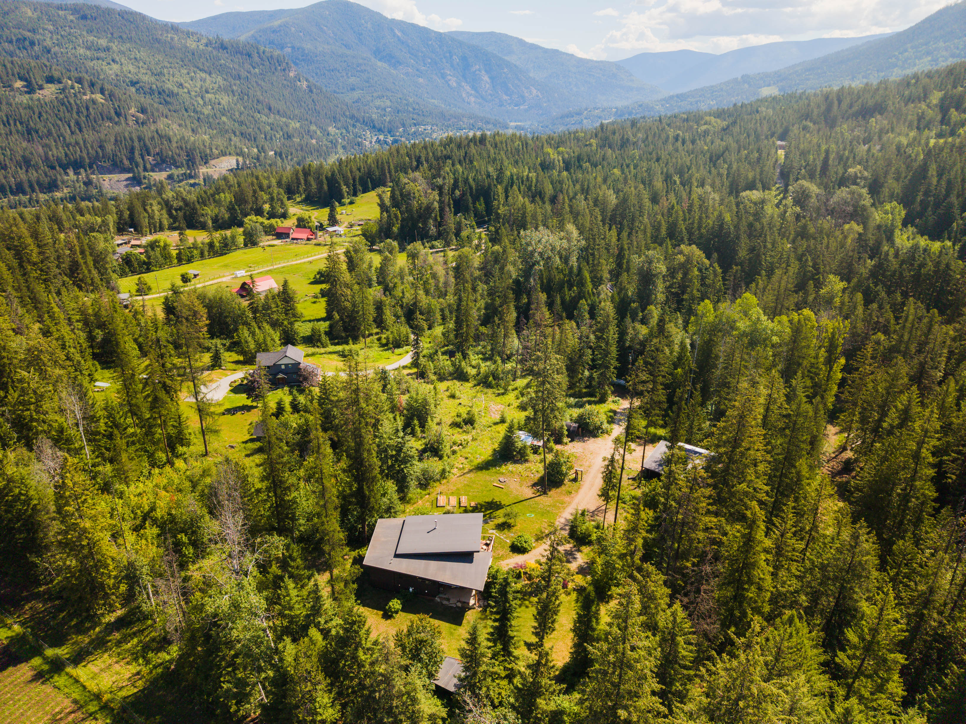Aerial view of 4135 Kays Road in Blewett near Nelson BC