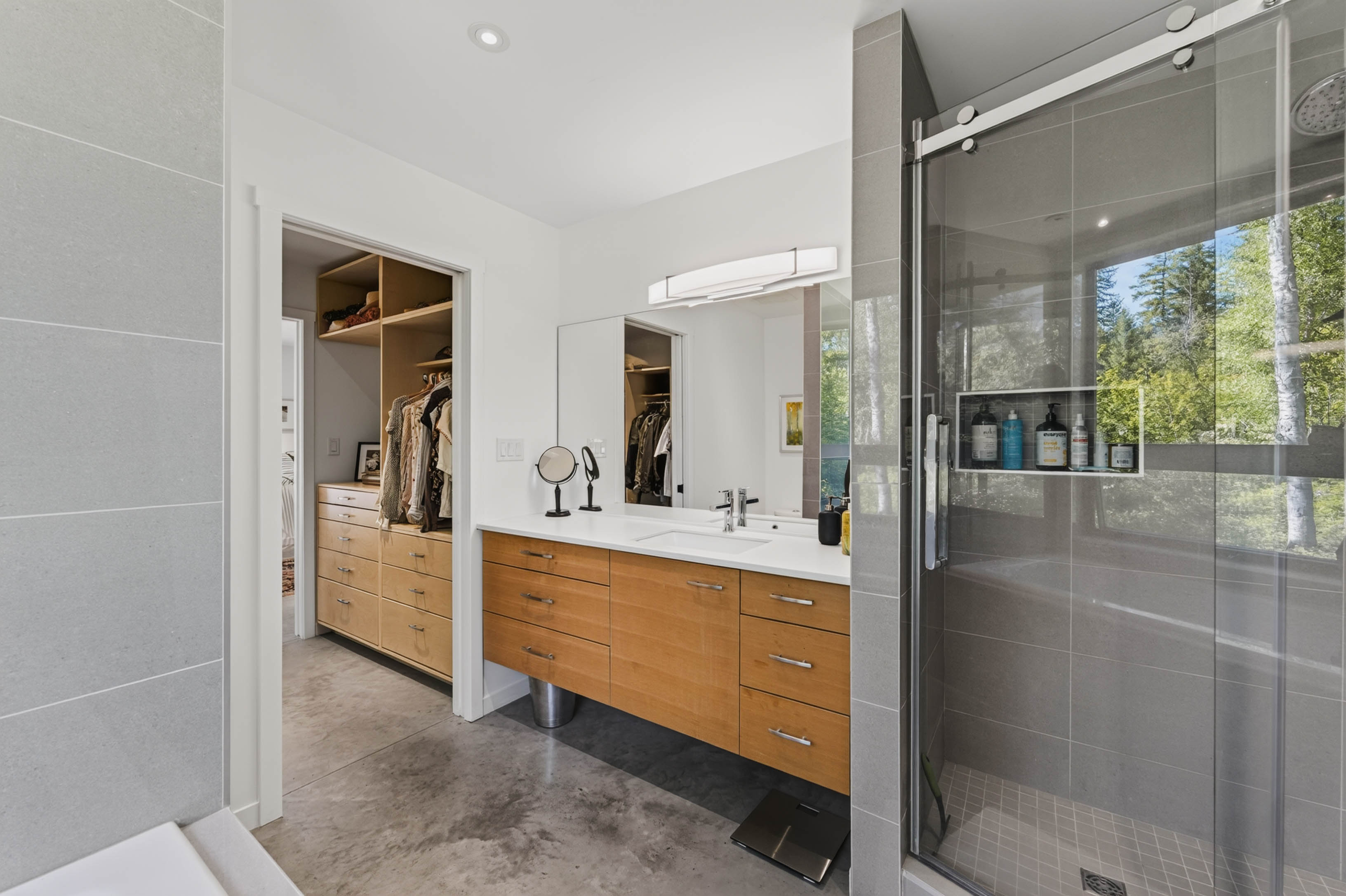 Bathroom at 4135 Kays Road