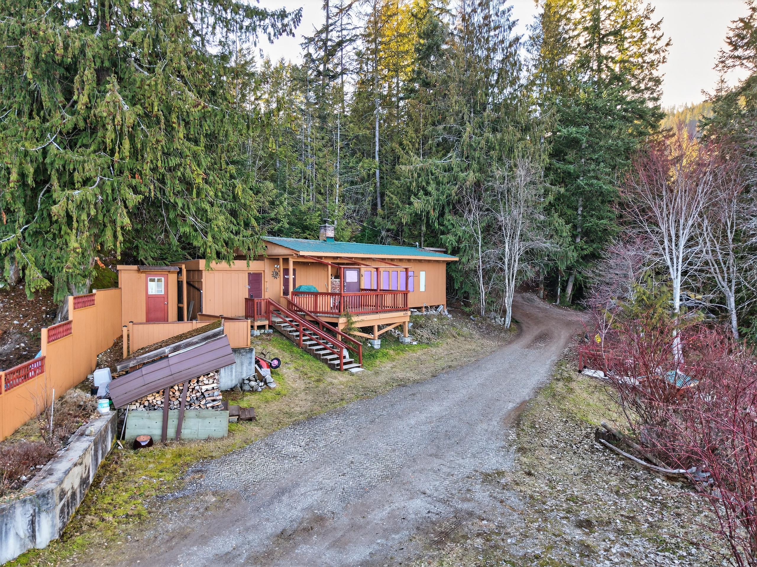 Aerial view of 1294 Green Road