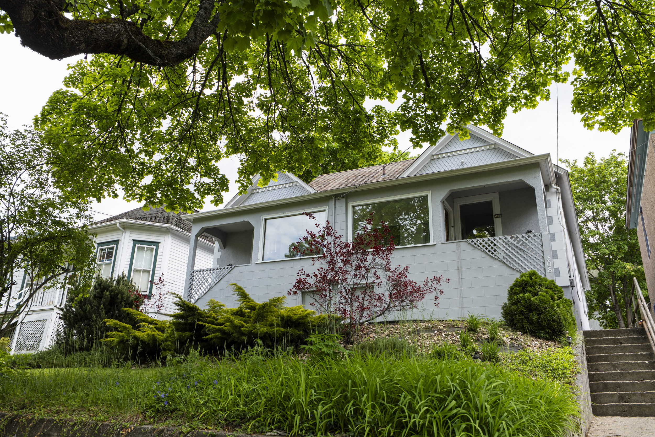 308 and 310 Carbonate Street duplex in Nelson BC