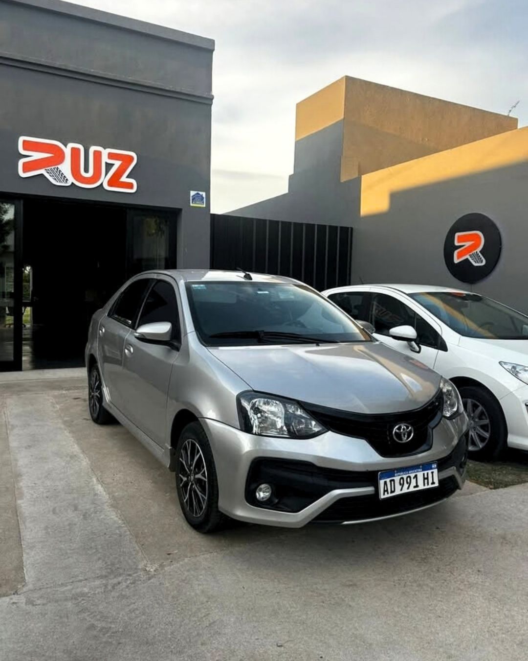 Toyota Etios 1.5 XLS AT