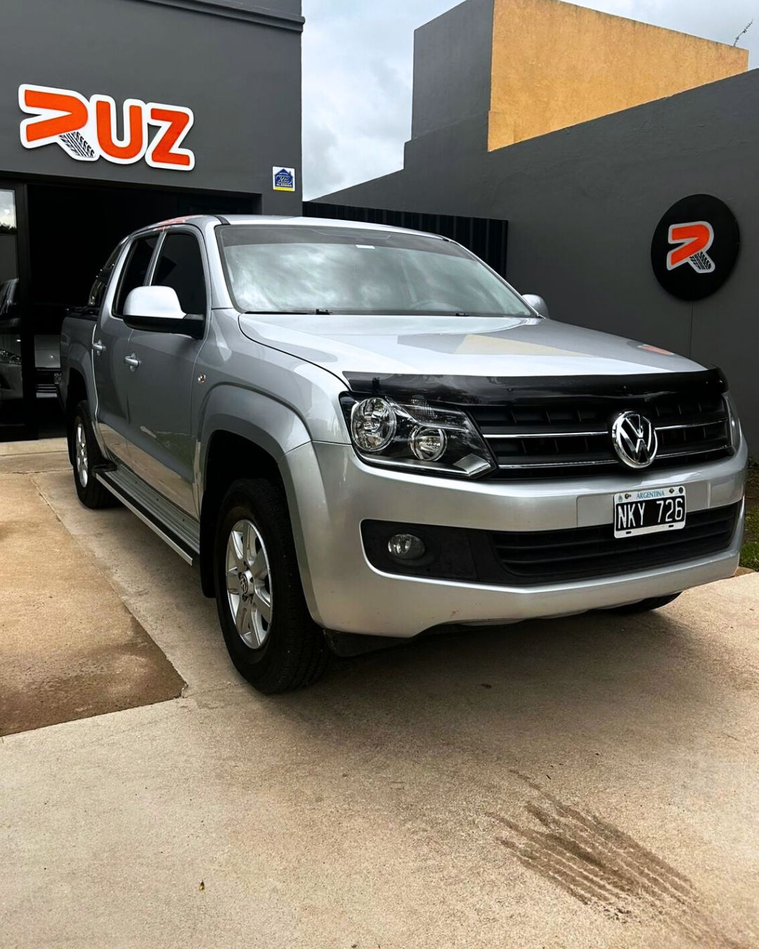 Volkswagen Amarok Trendline 4x2 180hp