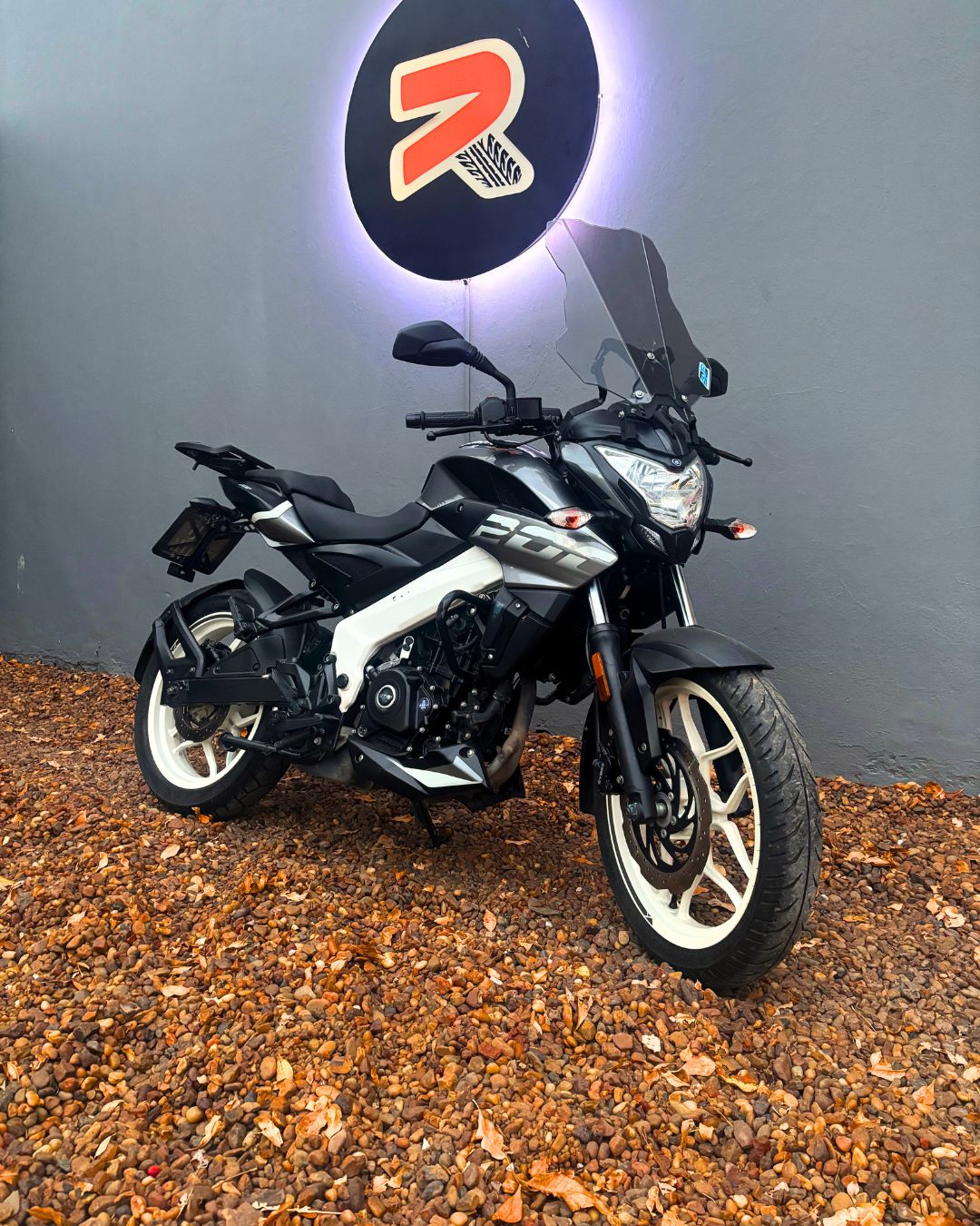 Rouser NS 200
