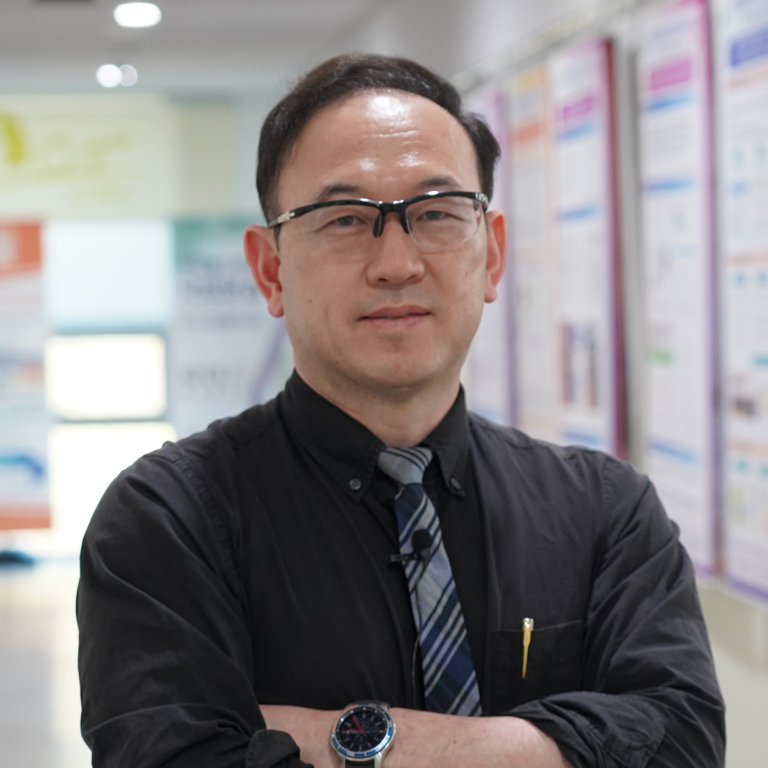 Dong-Seong Kim