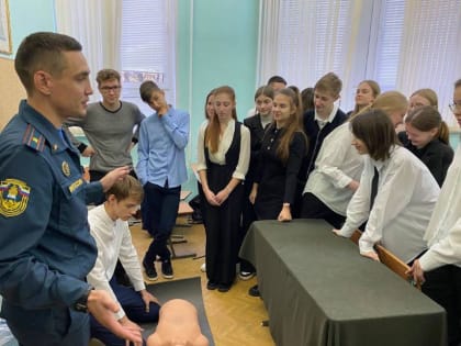 Преподаватели Академии провели урок по оказанию первой помощи для ивановских лицеистов и гимназистов